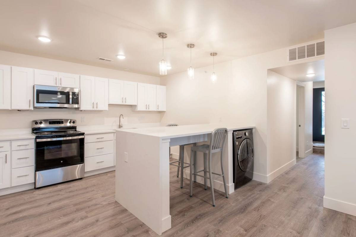 Apartment for rent at 911 S Main St, Ann Arbor, MI 48104