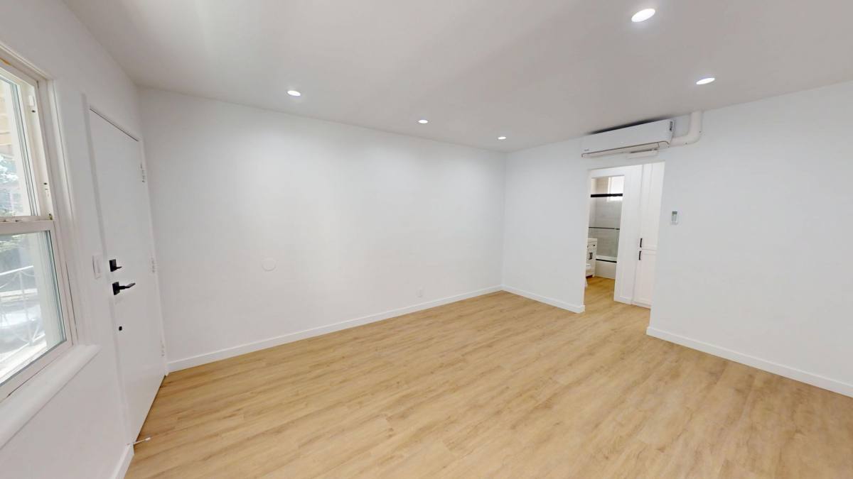 Apartment for rent at 1014 N Hayworth Ave, Los Angeles, CA 90046