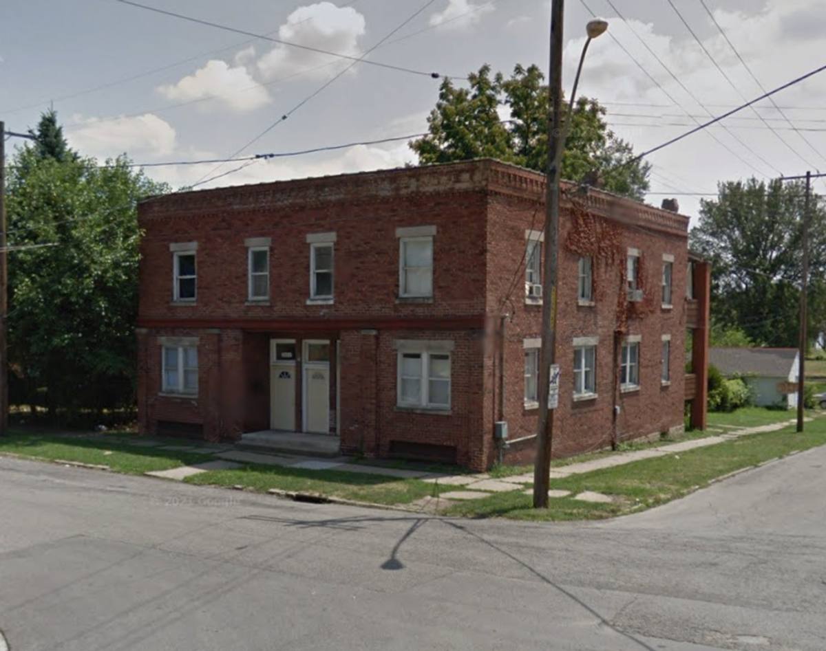 Apartment for rent at 1601-03 5th Ave, Rockford, IL 61104