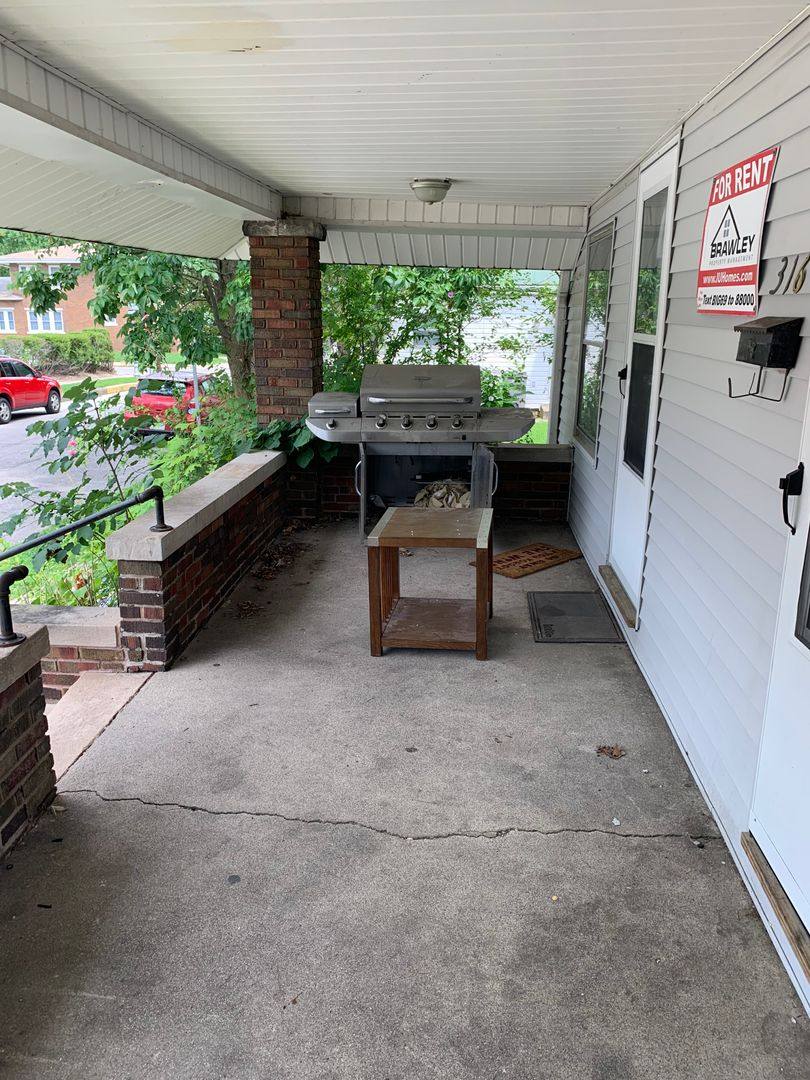 House for rent at 316 E 8th St, Bloomington, IN 47408
