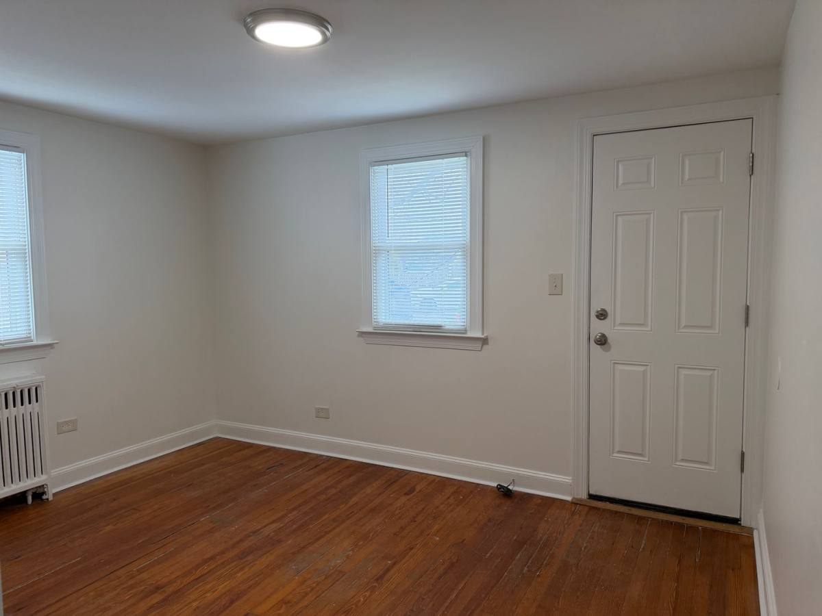 Apartment for rent at 92-96 W Main St, Westminster, MD 21157