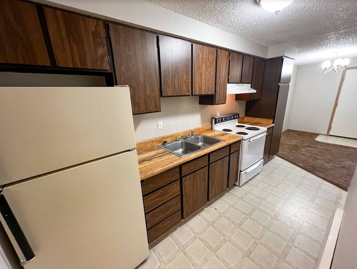 Apartment for rent at 5200 Windsor Island Rd N, Salem, OR 97303