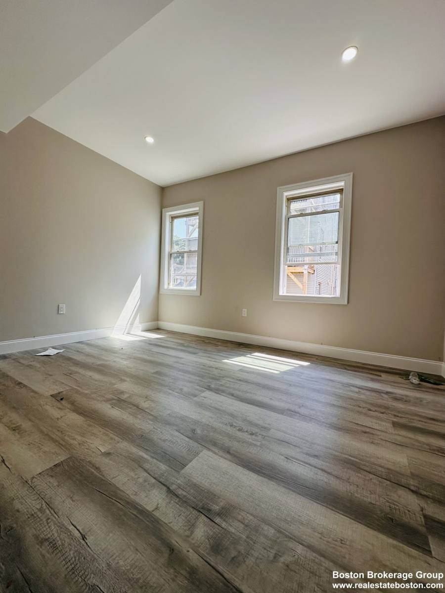 Apartment for rent at 8 Wave Ave #3, Dorchester, MA 02125