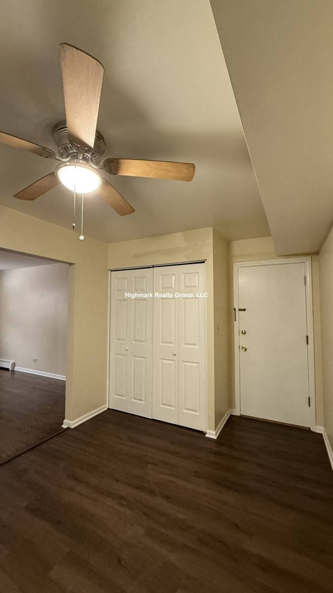 Apartment for rent at 622 Lincoln Ave #103A, Addison, IL 60101
