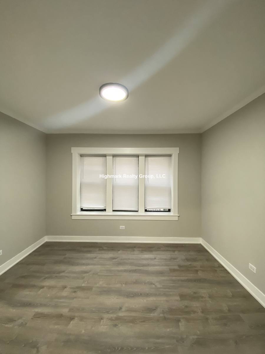 Apartment for rent at 6517 N Newgard Ave, Chicago, IL 60626