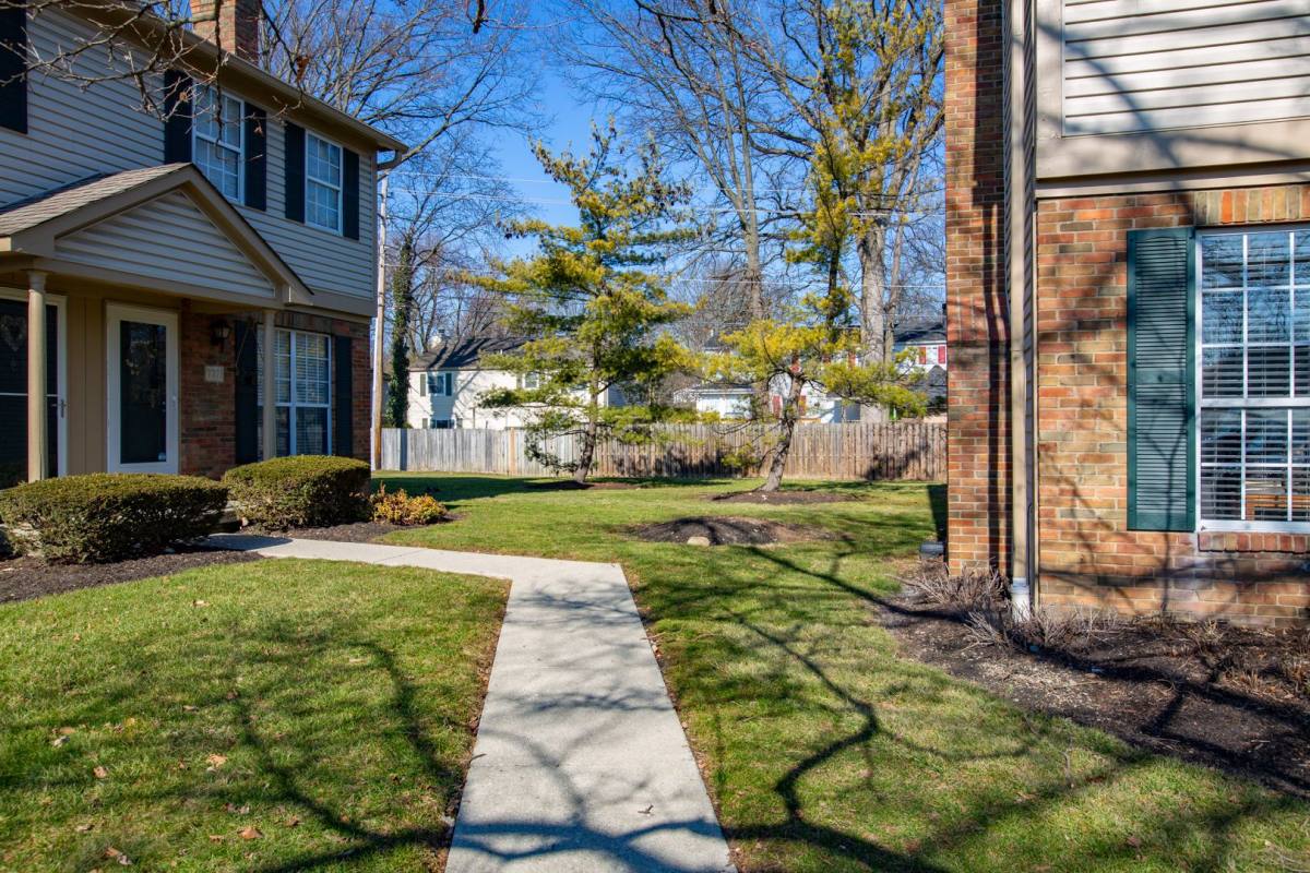 Townhouse for rent at 7778 Deercrest Court, Dublin, OH 43016