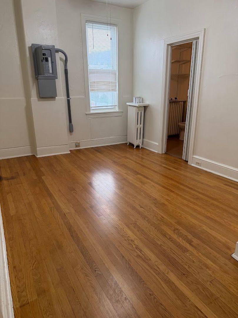 Apartment for rent at 1830 Perkiomen Ave, Reading, PA 19606