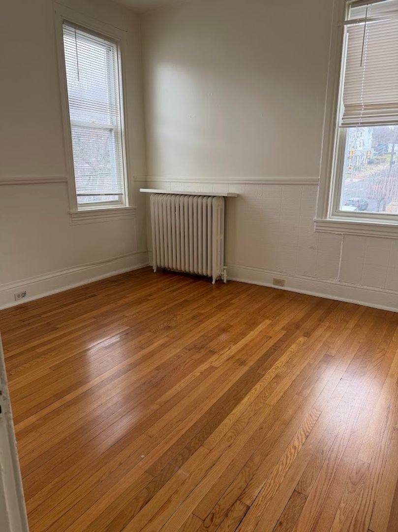 Apartment for rent at 1830 Perkiomen Ave, Reading, PA 19606