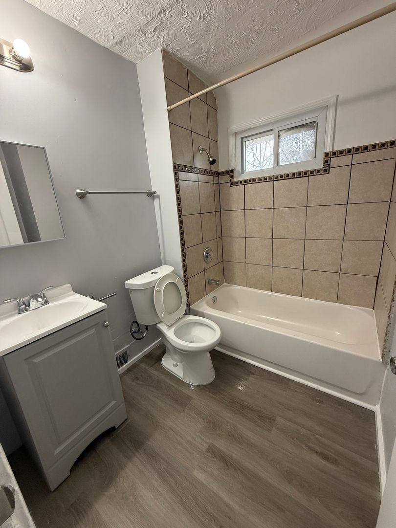 House for rent at 3375 E 145th St, Cleveland, OH 44120