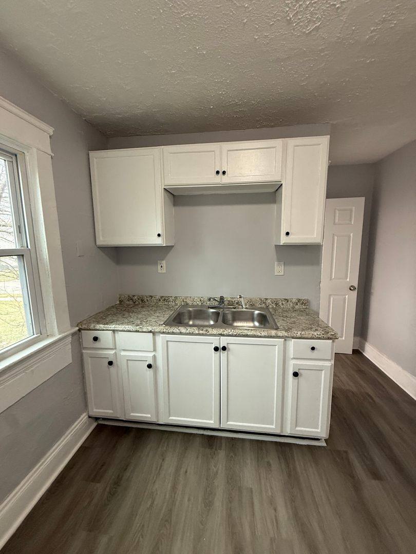 House for rent at 3375 E 145th St, Cleveland, OH 44120