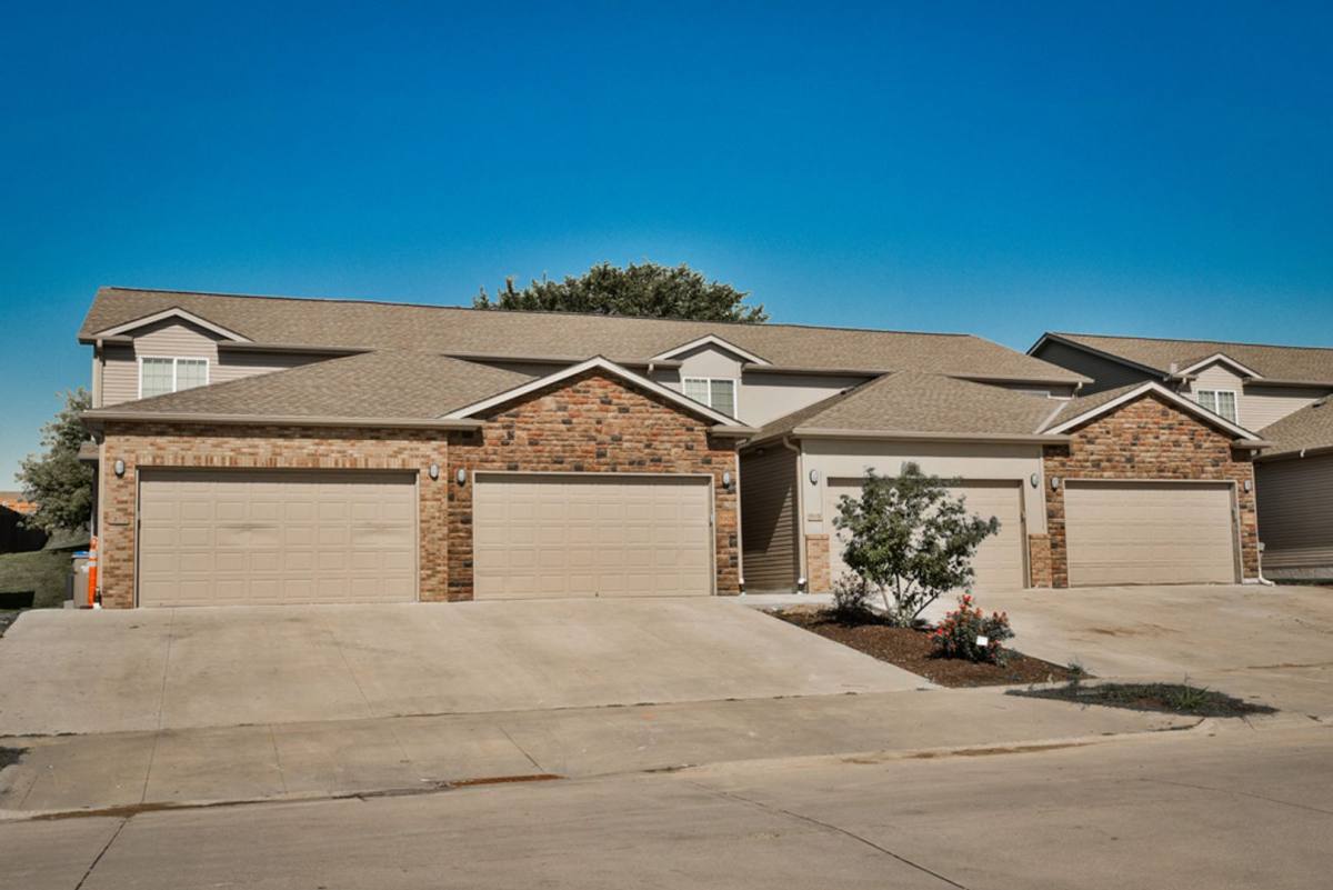 Apartment for rent at 5301 - 5313 N, Lincoln, NE 68521