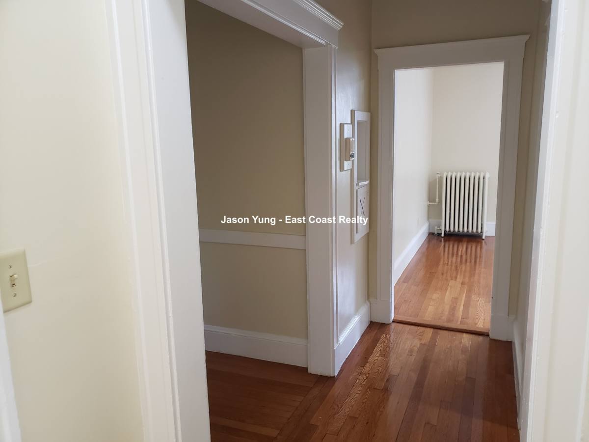 Apartment for rent at 14 Russell St #24, Quincy, MA 02169