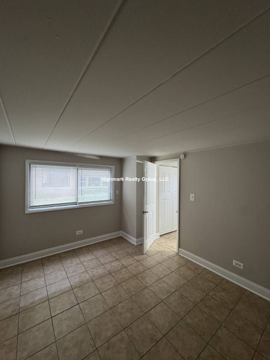 Apartment for rent at 3810 25th Ave #B2, Schiller Park, IL 60176