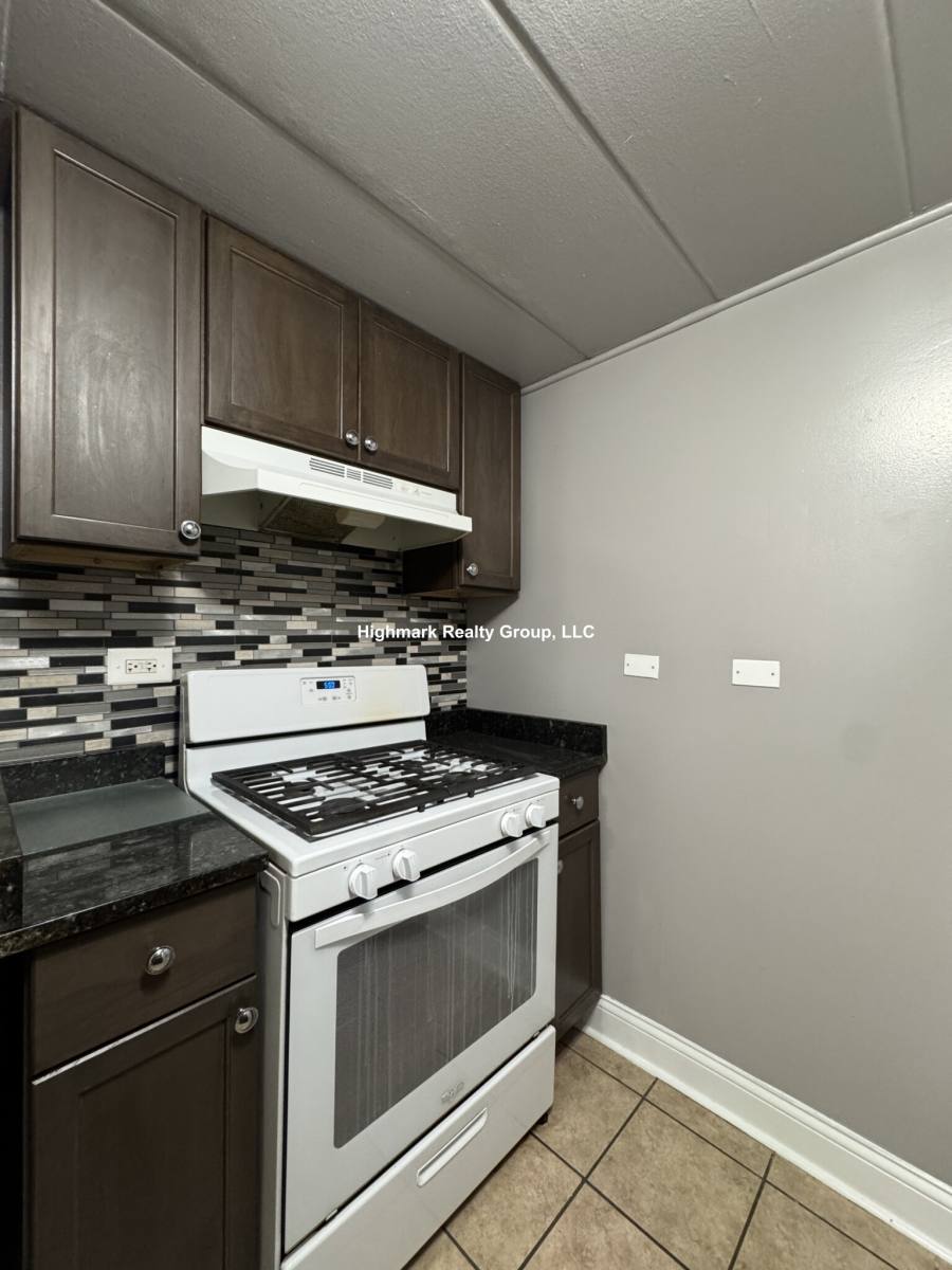 Apartment for rent at 3810 25th Ave #B2, Schiller Park, IL 60176
