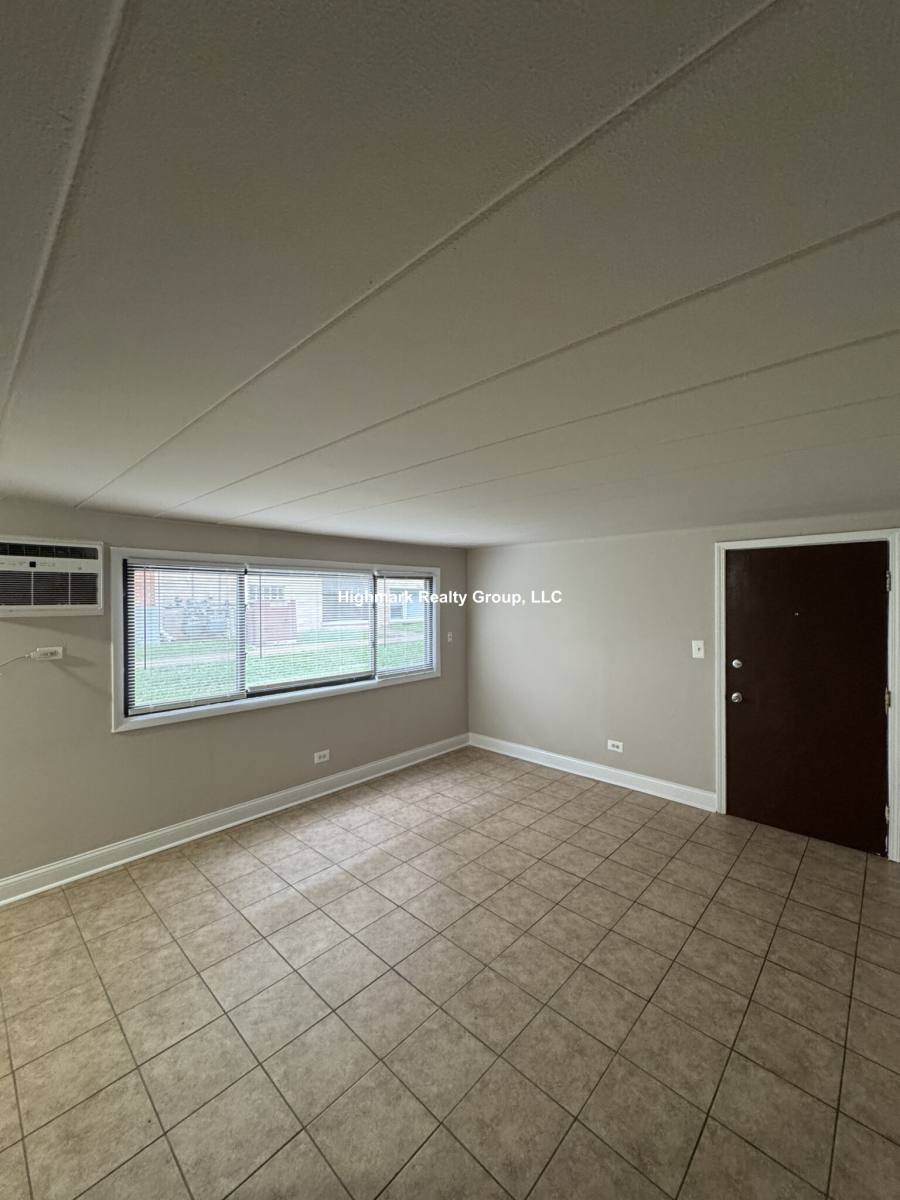 Apartment for rent at 3810 25th Ave #B2, Schiller Park, IL 60176