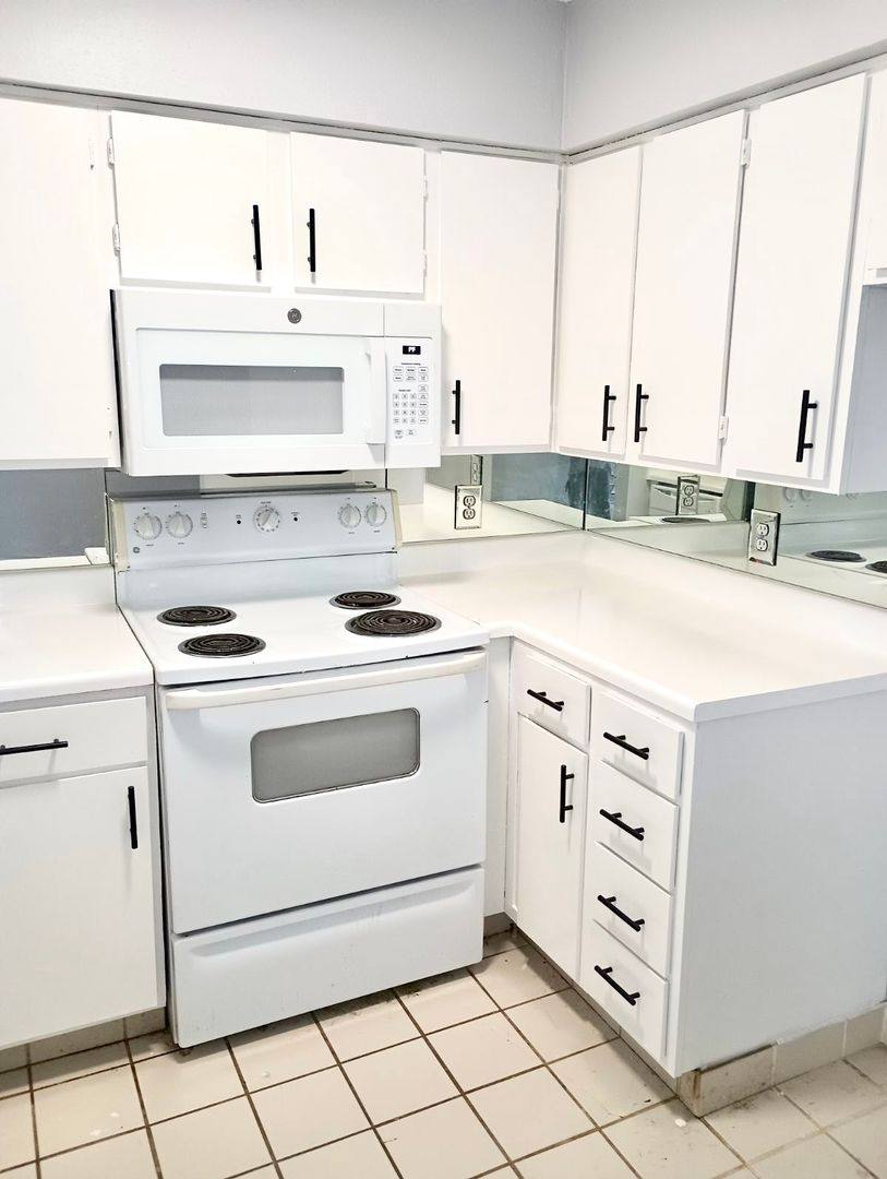 Apartment for rent at 3910 McDuffie, Houston, TX 77098