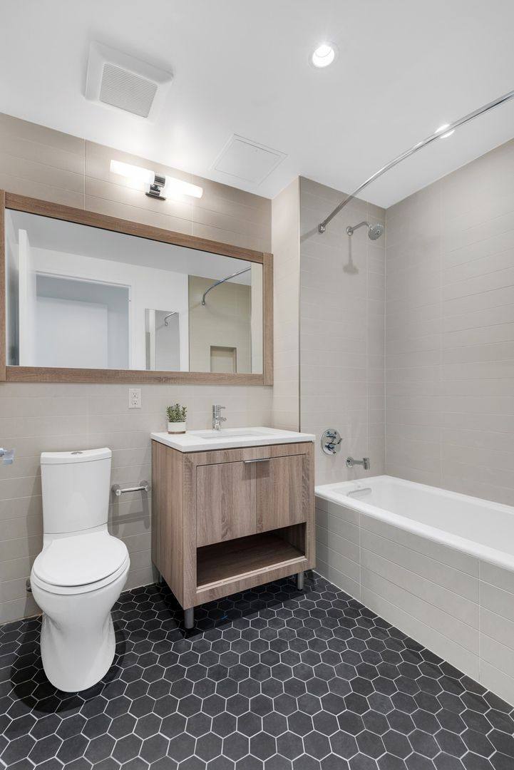 Apartment for rent at 42-10 27 St, Long Island City, NY 11101