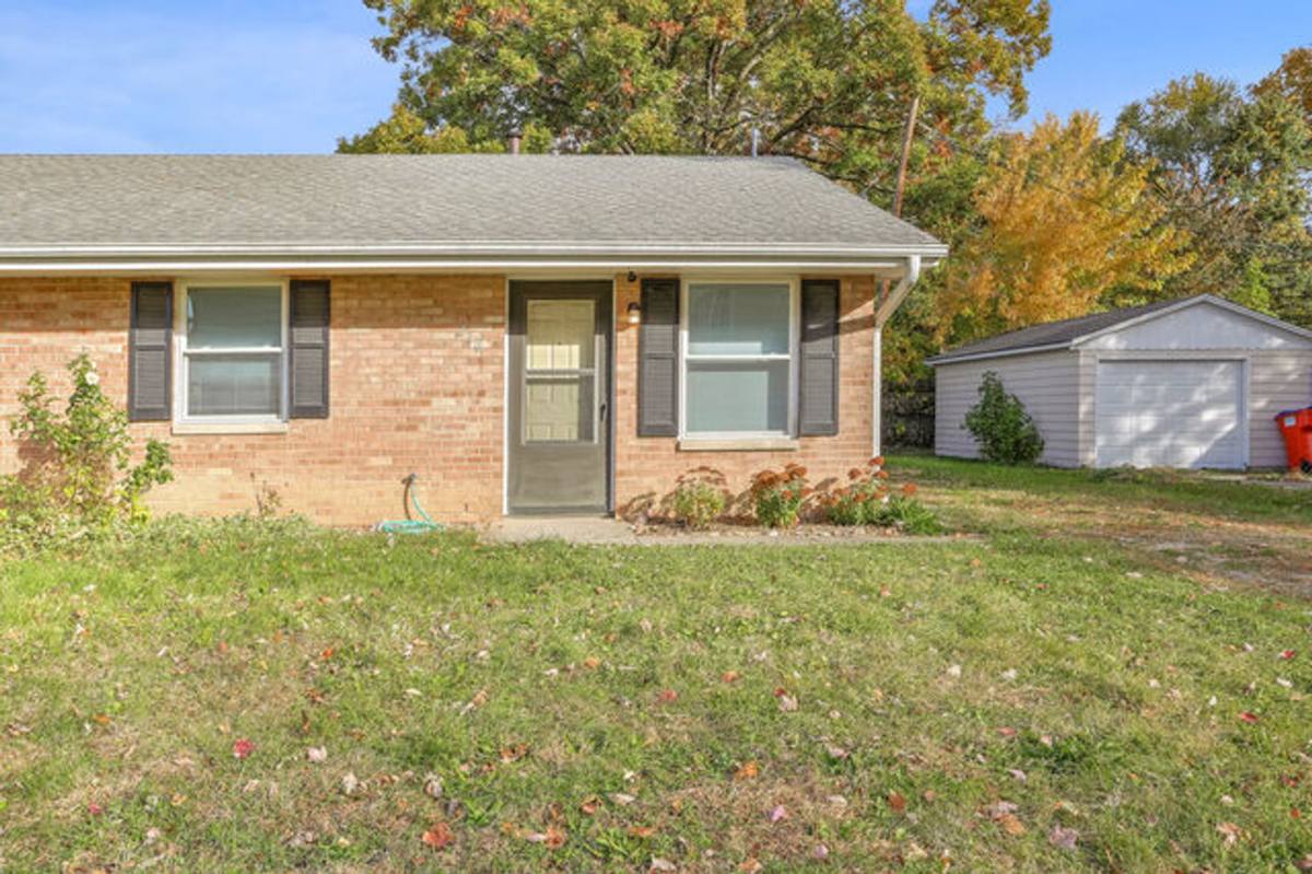 Apartment for rent at 210 212 Birch St, Champaign, IL 61820