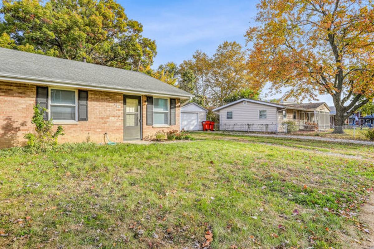 Apartment for rent at 210 212 Birch St, Champaign, IL 61820