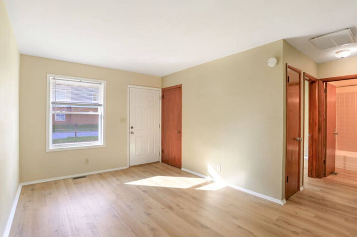 Apartment for rent at 210 212 Birch St, Champaign, IL 61820