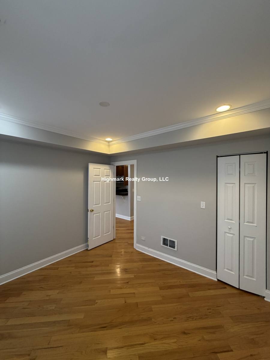 Condo for rent at 2242 W Morse Ave #G1, Chicago, IL 60645