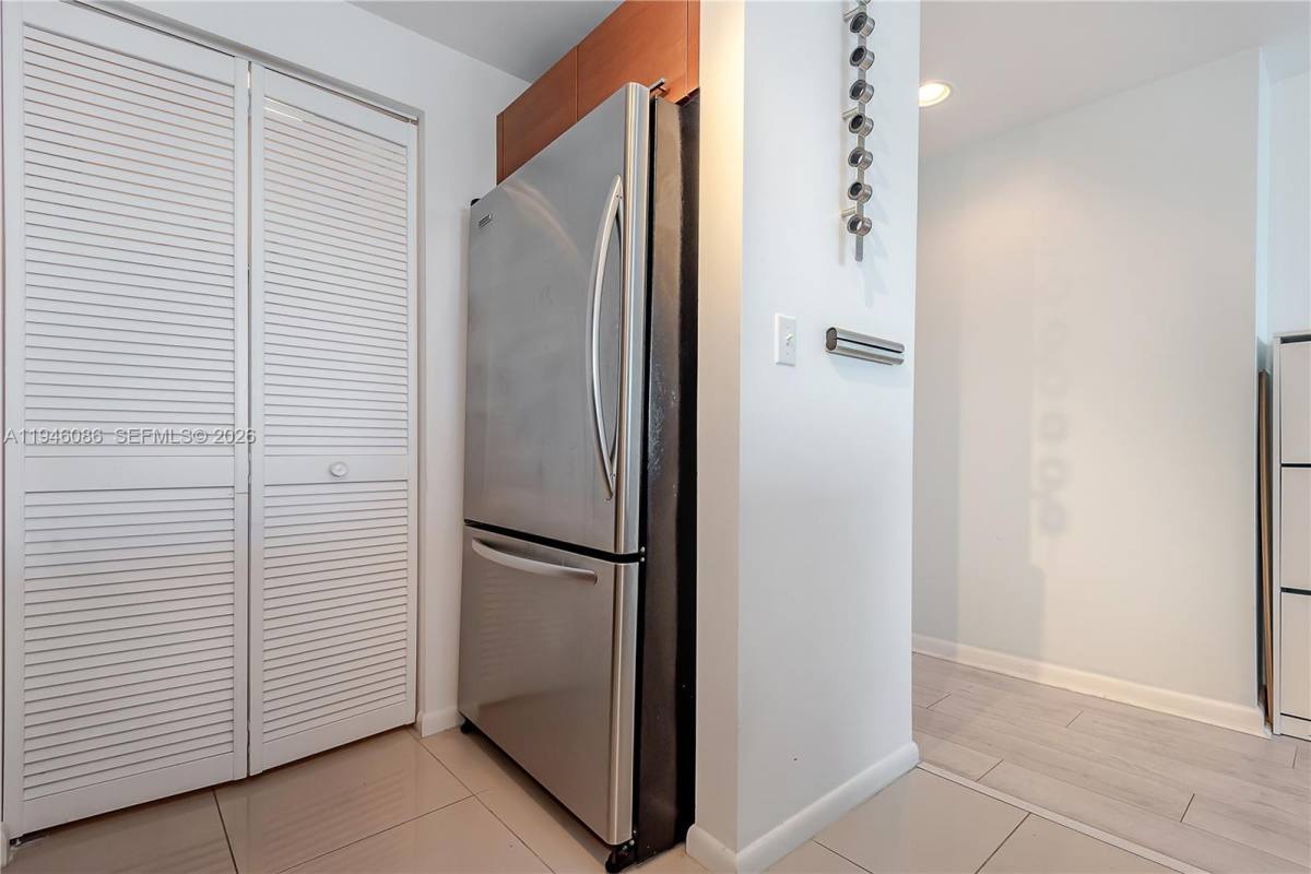 Condo for rent at 253 NE 2nd St #907, Miami, FL 33132