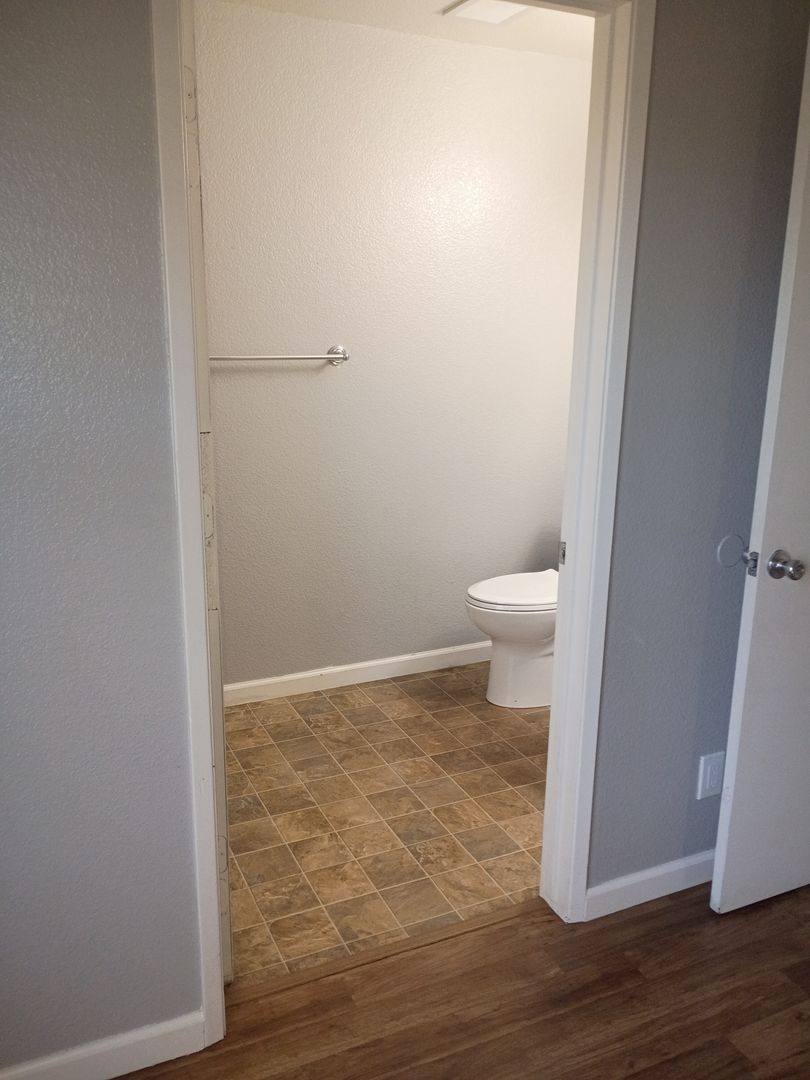 Apartment for rent at 598 N Walton Ave, Yuba City, CA 95993