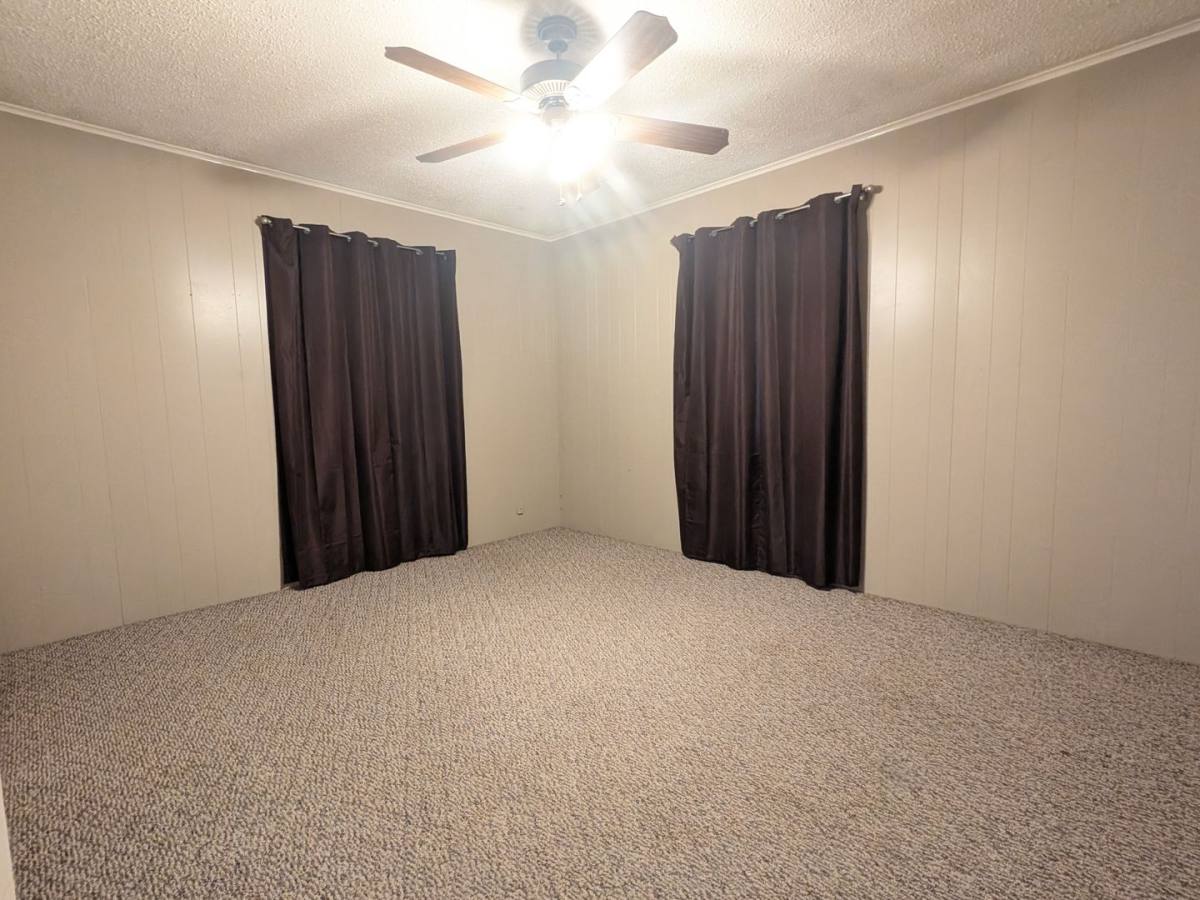 Apartment for rent at 1 Inwood Rd, Texarkana, TX 75501