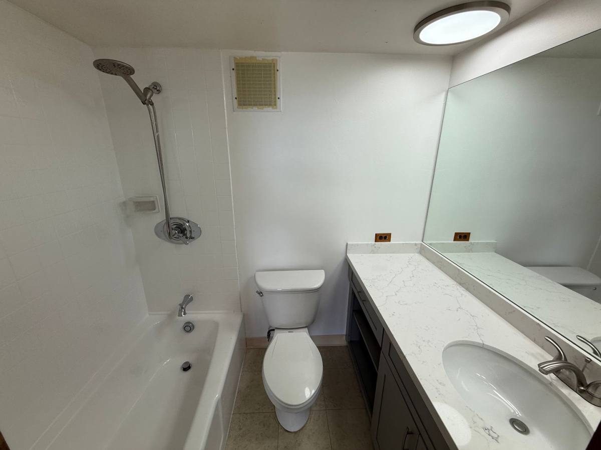 Apartment for rent at 500 University Ave, Honolulu, HI 96826