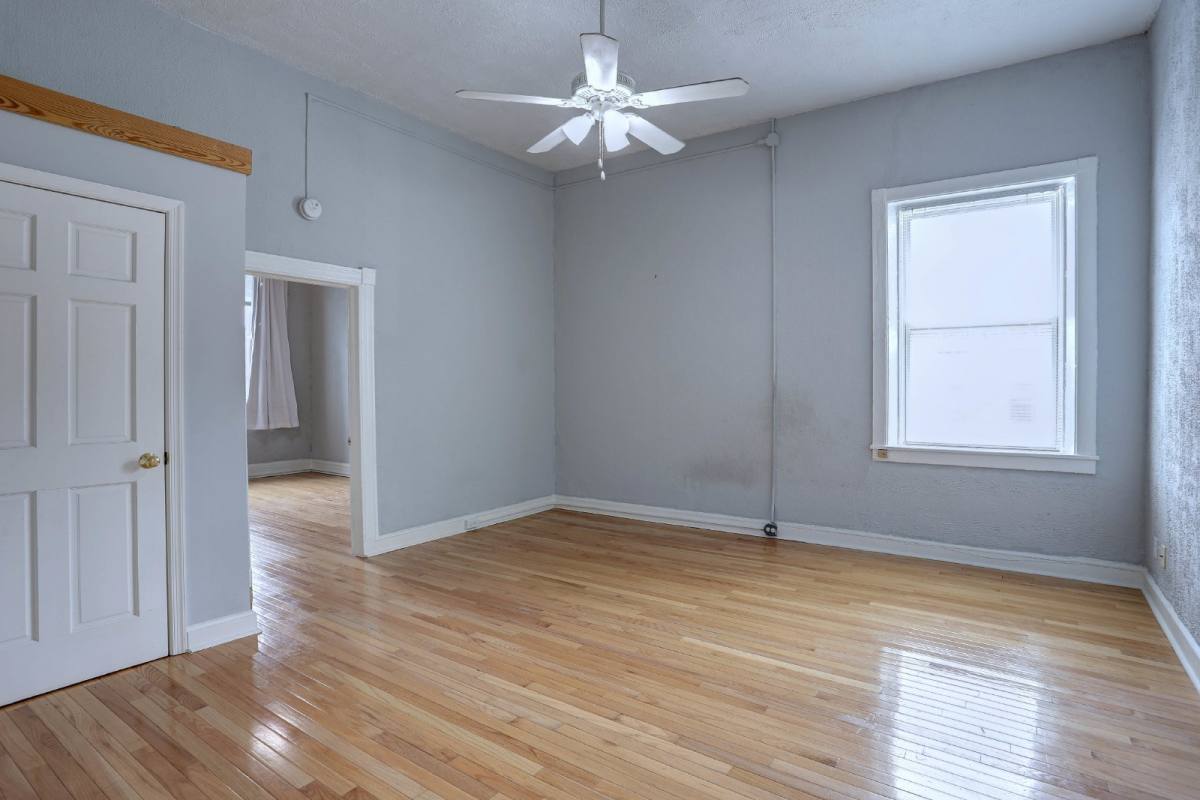 Apartment for rent at 632 S Broadway #200, Baltimore, MD 21231