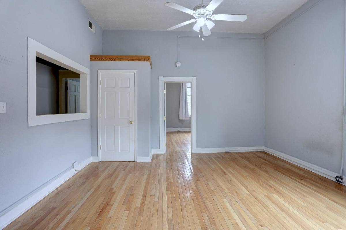 Apartment for rent at 632 S Broadway #200, Baltimore, MD 21231