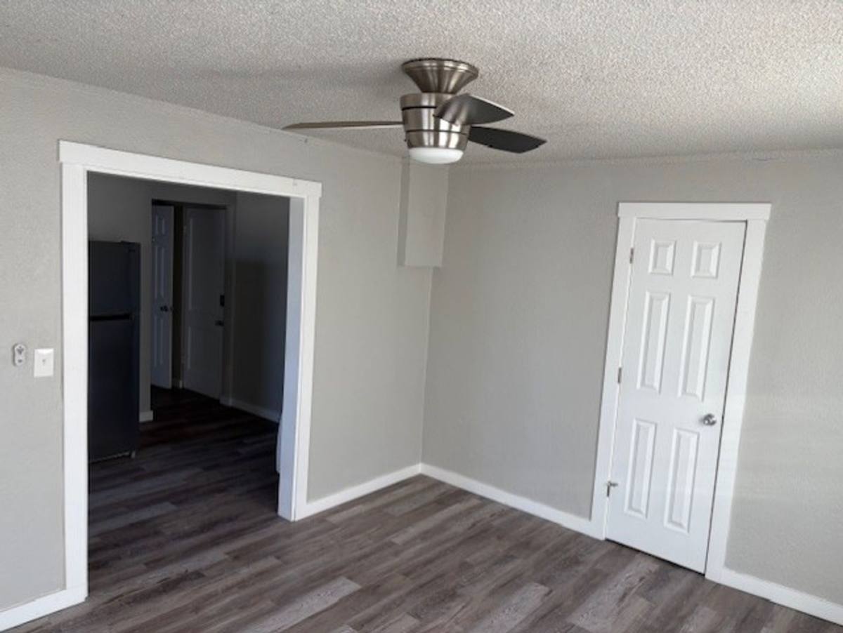 Apartment for rent at 145 S Main St, Jefferson, OR 97352