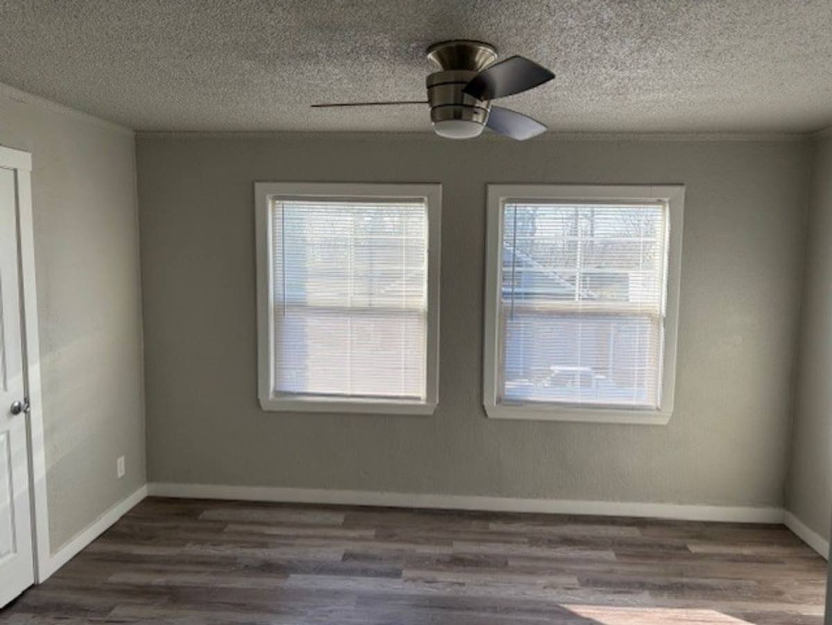 Apartment for rent at 145 S Main St, Jefferson, OR 97352
