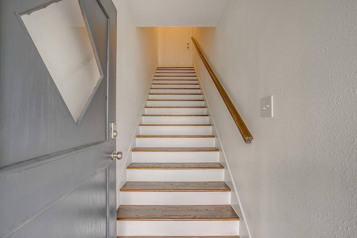 Townhouse for rent at 2932 Travis Ave, Fort Worth, TX 76110