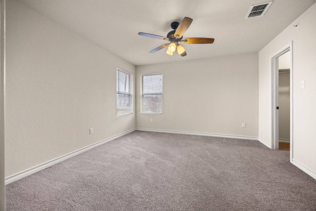 Townhouse for rent at 6615 Arancione Ave, San Antonio, TX 78233