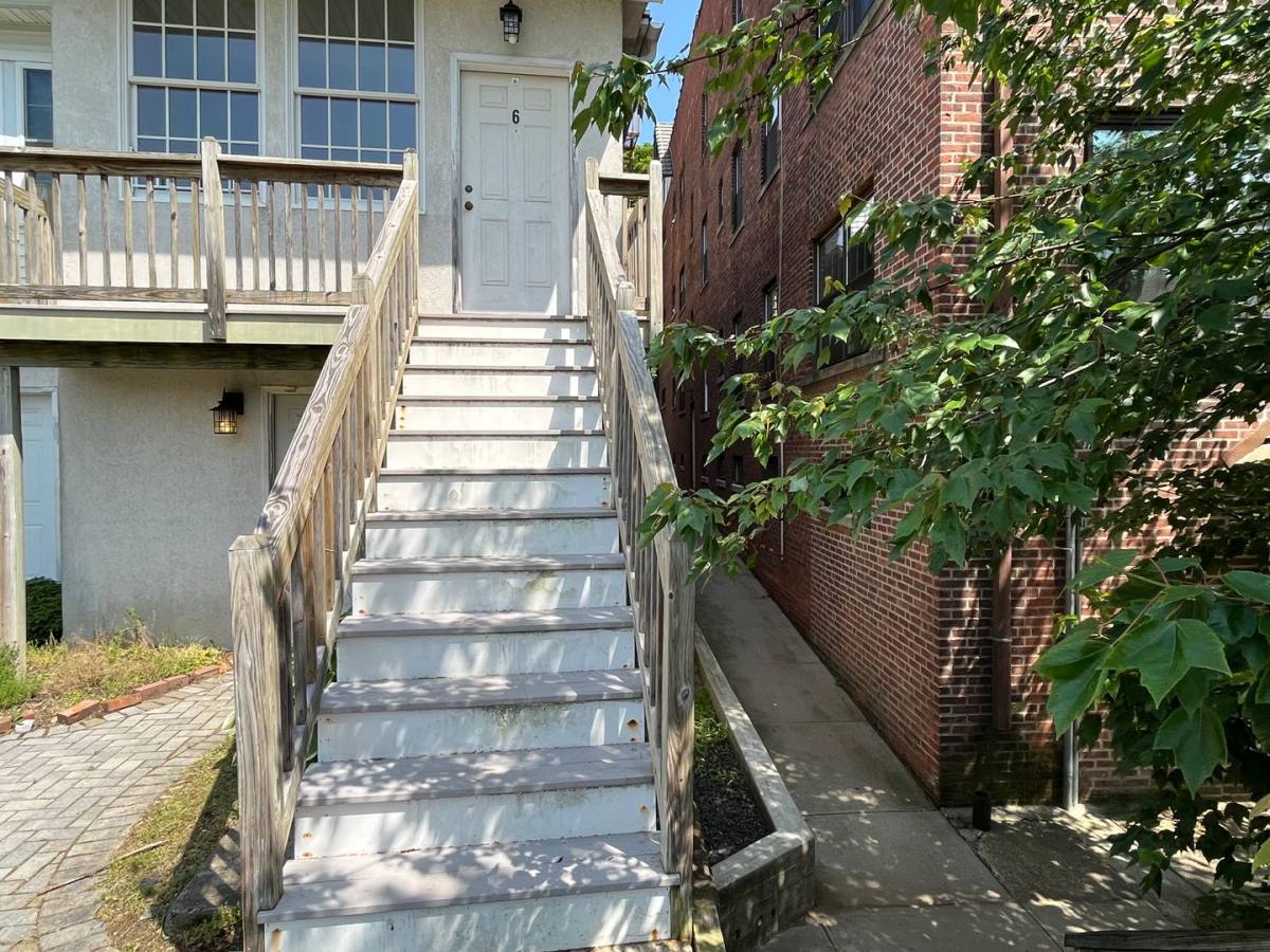 Apartment for rent at 436 Prospect St, New Haven, CT 06511