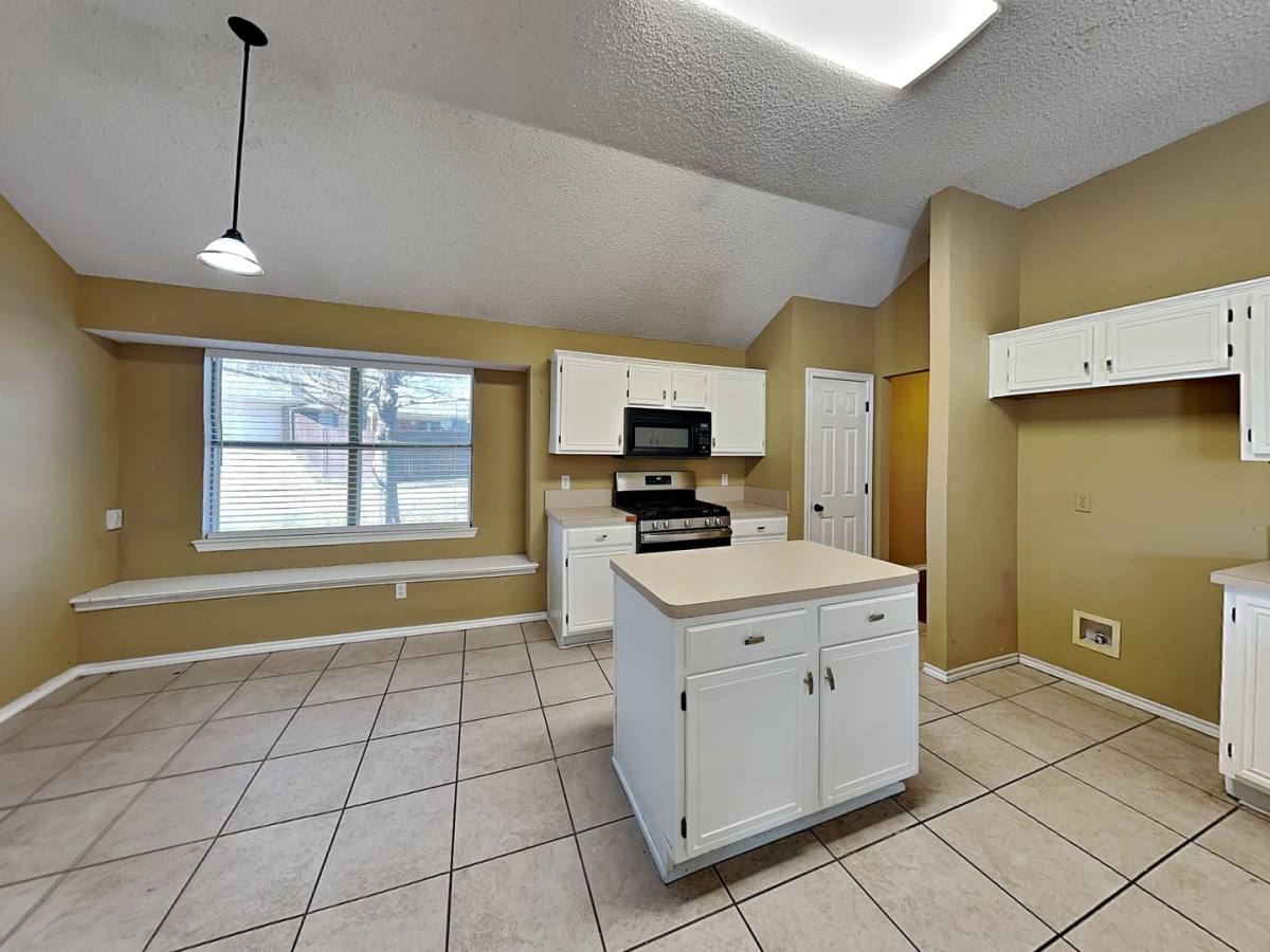 House for rent at 10517 Lone Pine Lane, Fort Worth, TX 76108