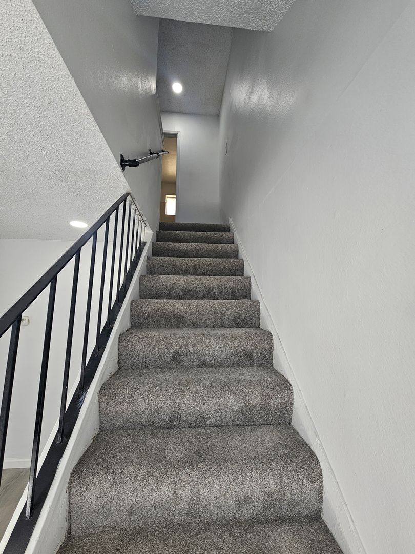 Apartment for rent at 1814 V St, Sacramento, CA 95818