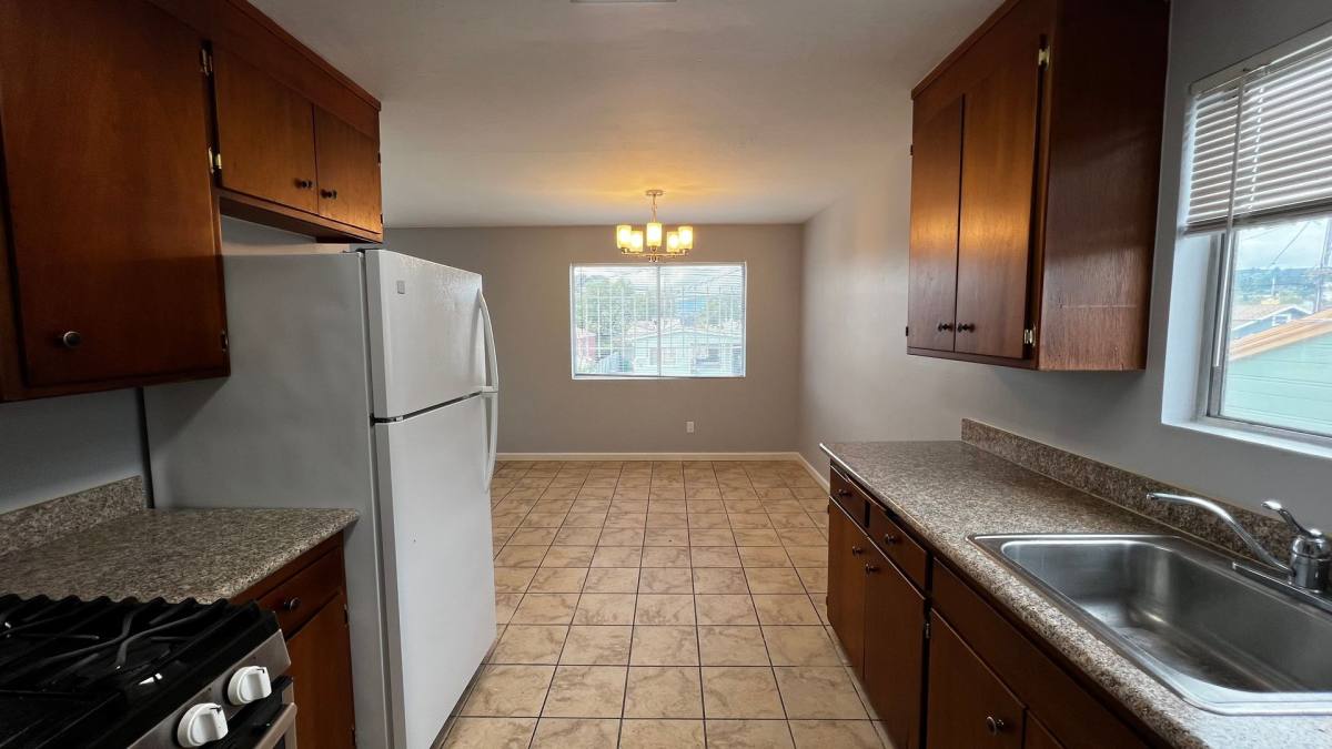 Apartment for rent at 1614 102nd Ave, Oakland, CA 94603