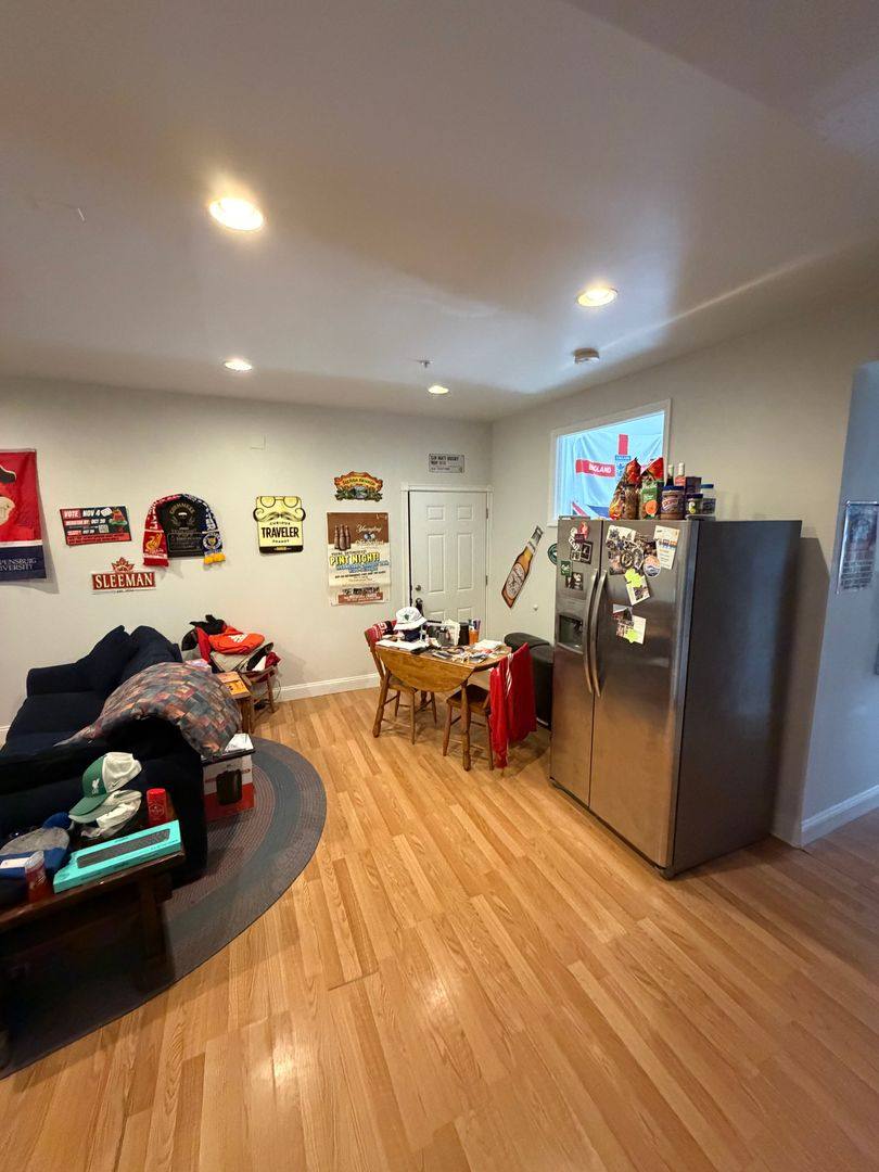Apartment for rent at 1027 Ridge Ave, Philadelphia, PA 19123