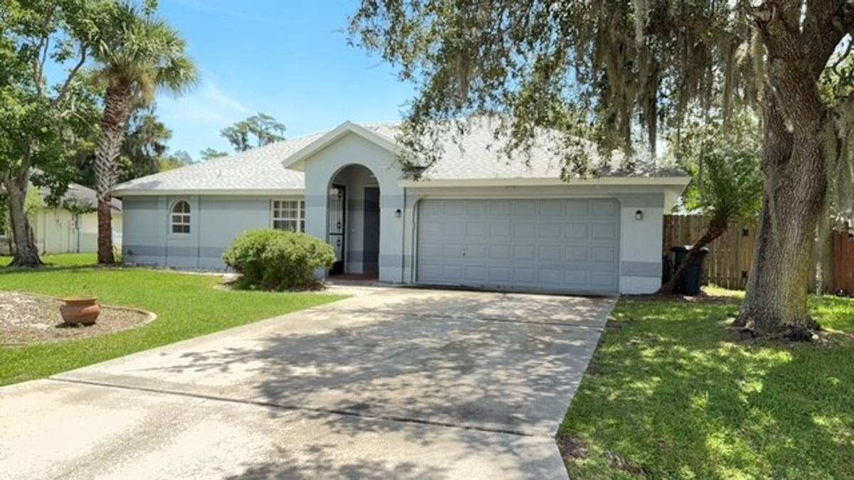 House for rent at 10 Blackfoot Court, Palm Coast, FL 32137