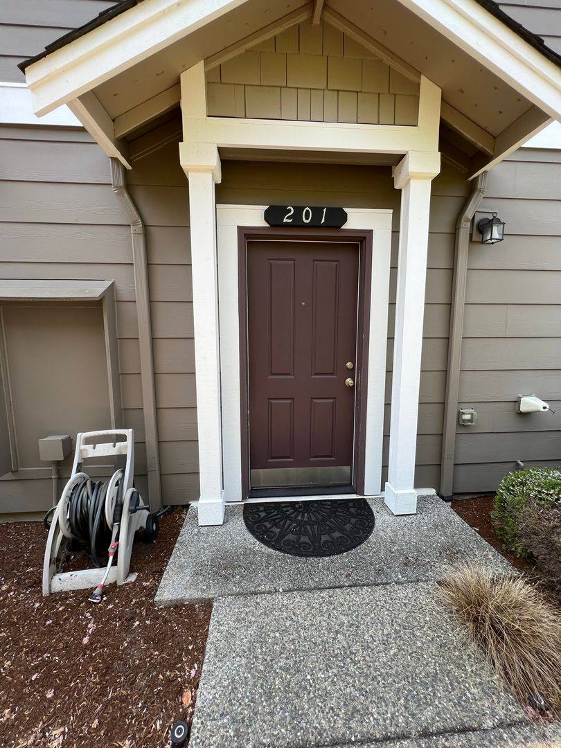 Apartment for rent at 375 Tremont Ave, Bellingham, WA 98226