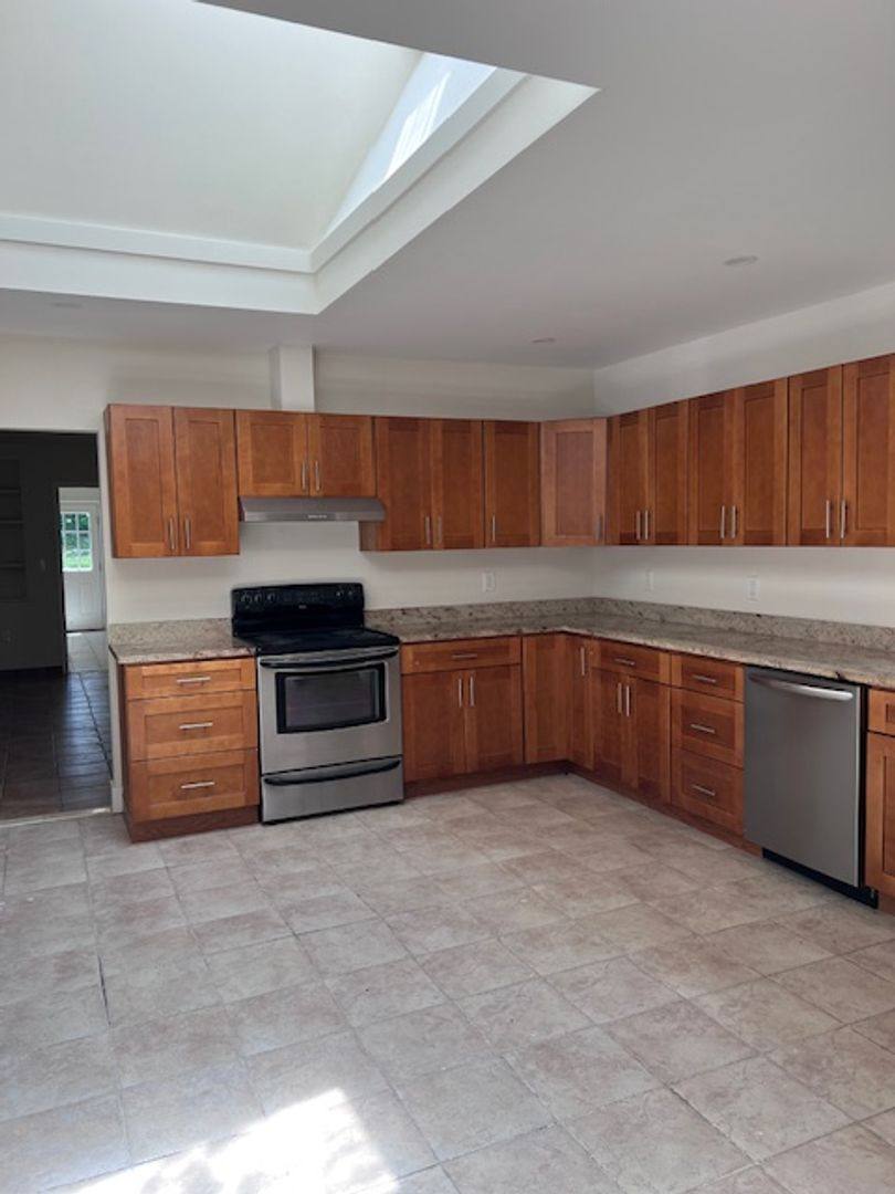 Apartment for rent at 14311 Rt9w, Ravena, NY 12143