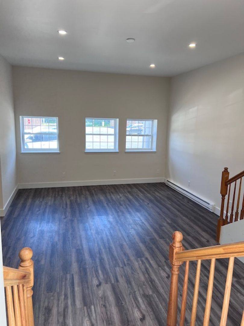 Apartment for rent at 14311 Rt9w, Ravena, NY 12143