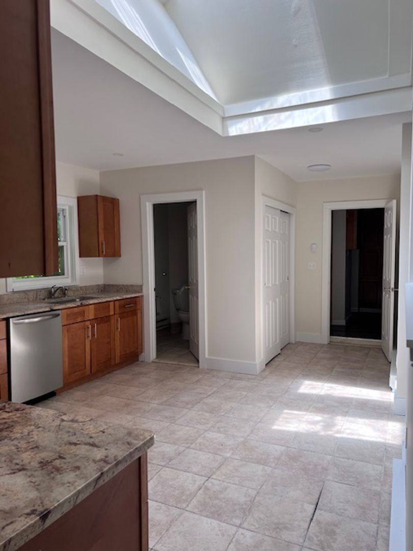 Apartment for rent at 14311 Rt9w, Ravena, NY 12143