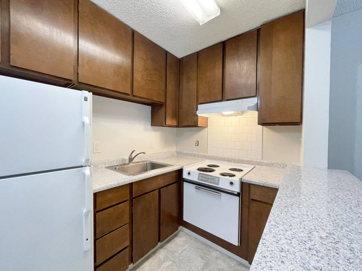Apartment for rent at 2712 O St, Sacramento, CA 95816