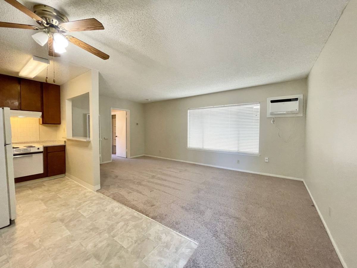 Apartment for rent at 2712 O St, Sacramento, CA 95816