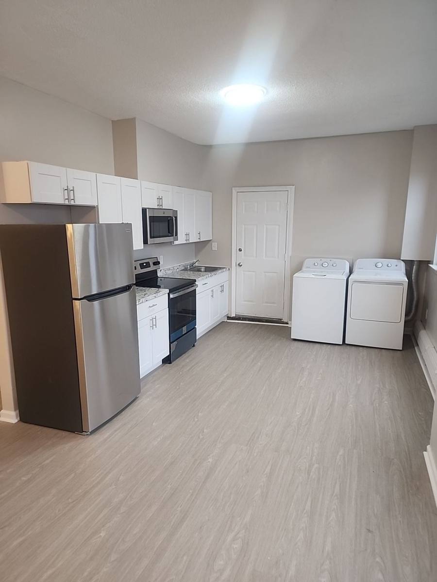Apartment for rent at 43-45 Franklin Ave, Hartford, CT 06114