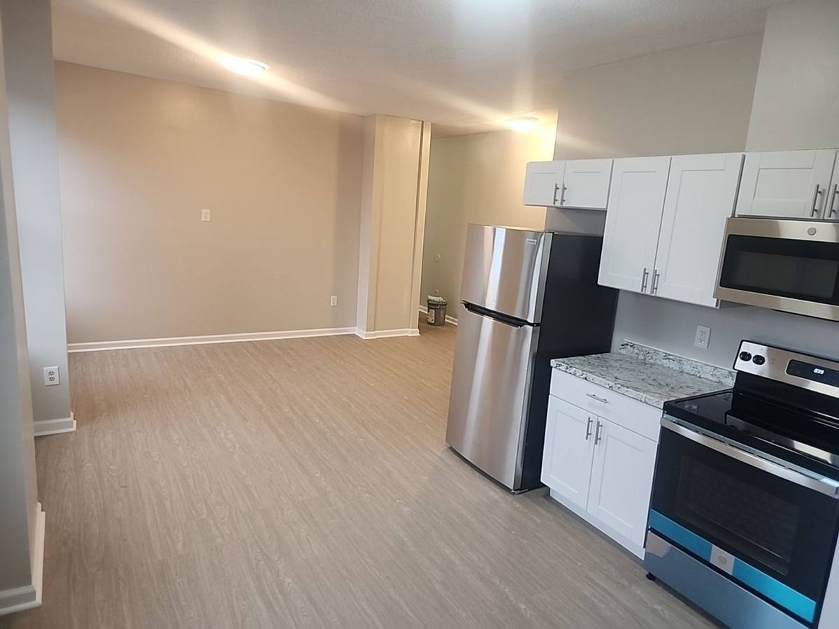 Apartment for rent at 43-45 Franklin Ave, Hartford, CT 06114