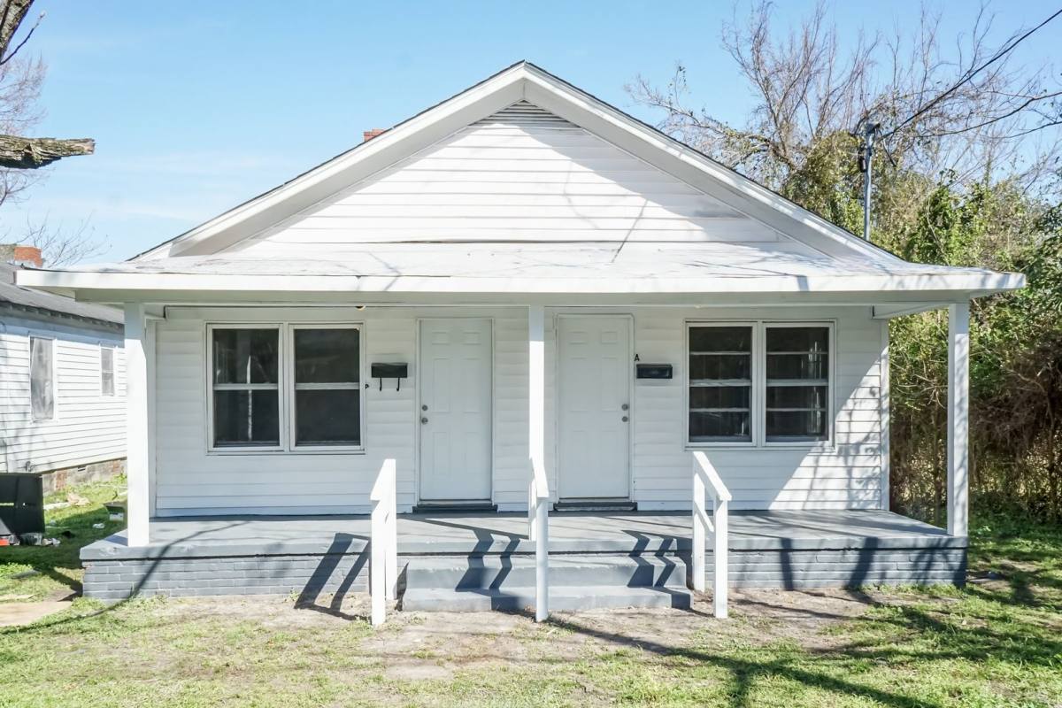 Apartment for rent at 1220 Battle St, Greenville, NC 27834